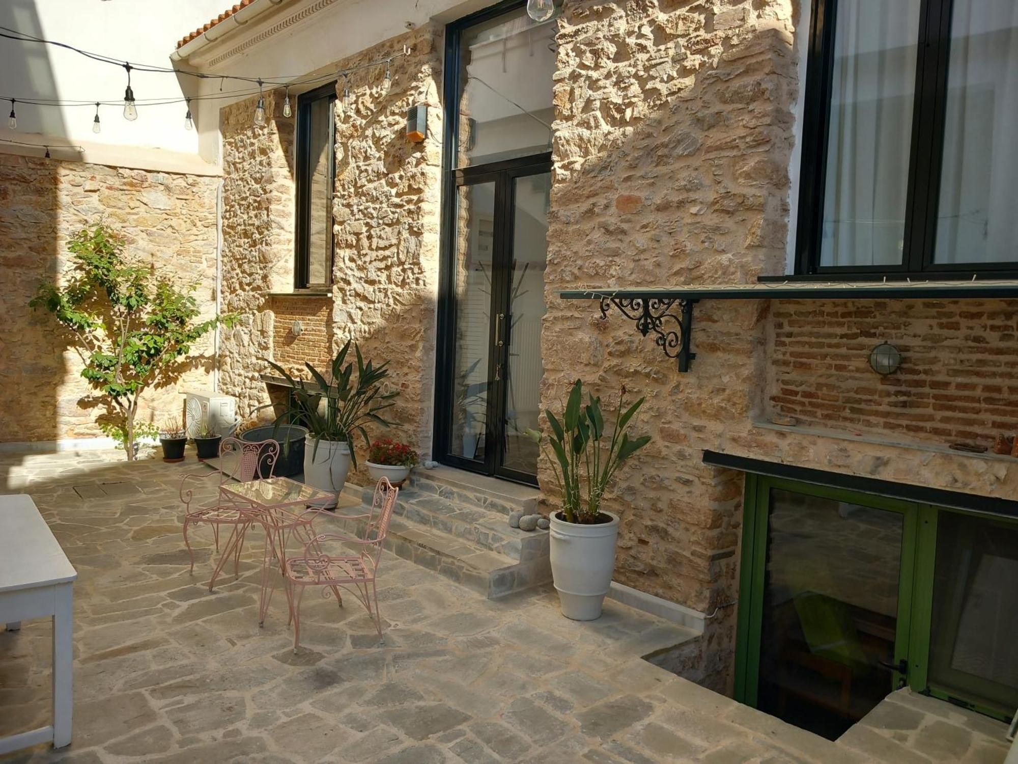 Stoa House Airport Apartman Koropí Kültér fotó