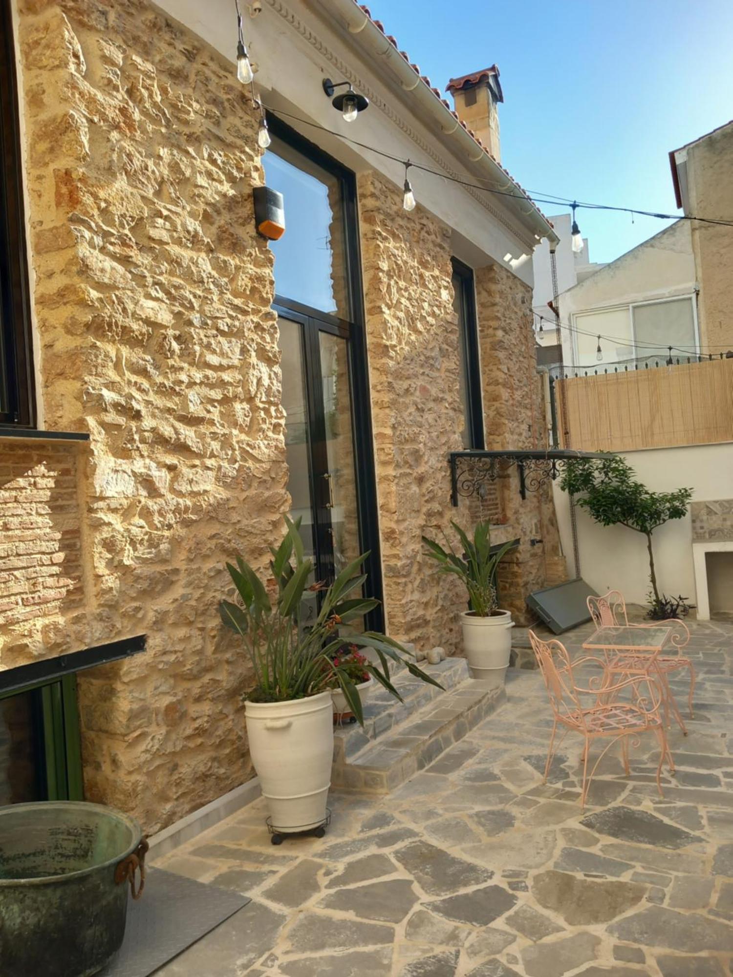 Stoa House Airport Apartman Koropí Kültér fotó
