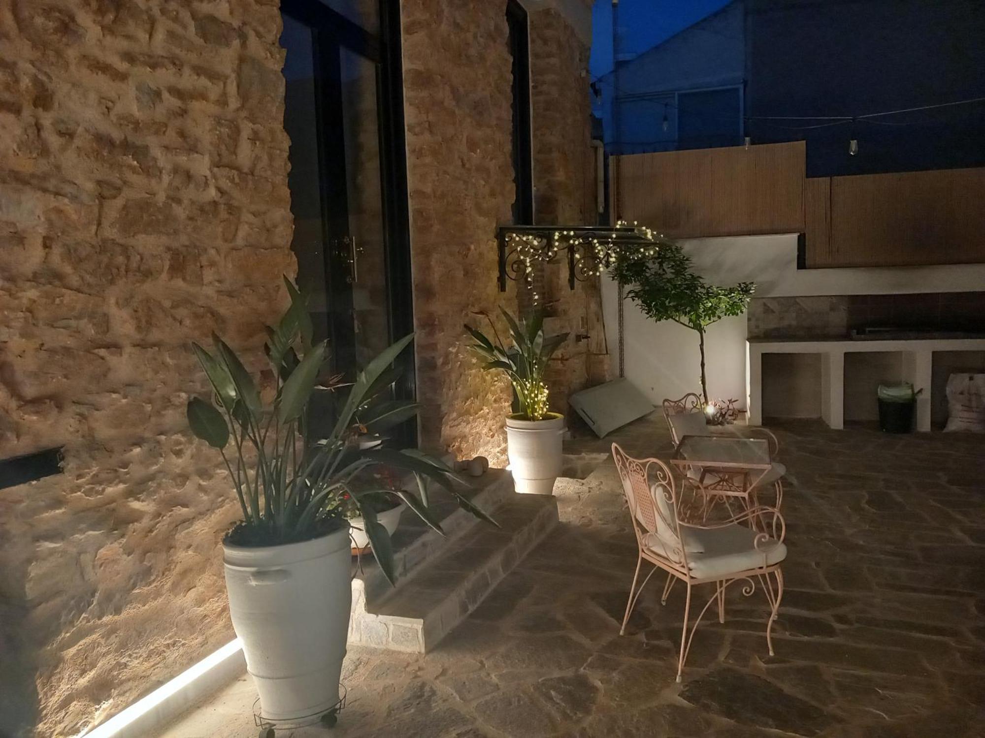 Stoa House Airport Apartman Koropí Kültér fotó