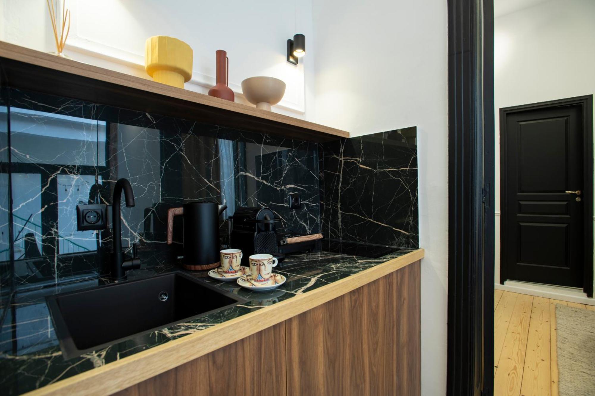 Stoa House Airport Apartman Koropí Kültér fotó